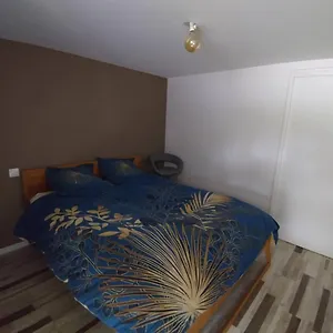 Chambre Dans Maison De Campagne Séjour chez l'habitant Bourg-des-Comptes